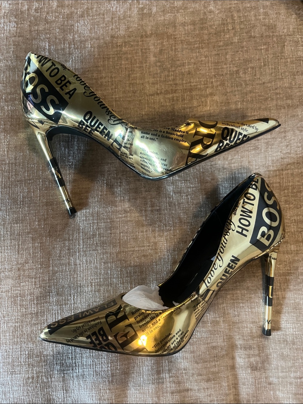 GORGEOUS Steve Madden Metallic Gold Pointed-Toe 'Flawless' Stiletto Pumps - Picture 5 of 5